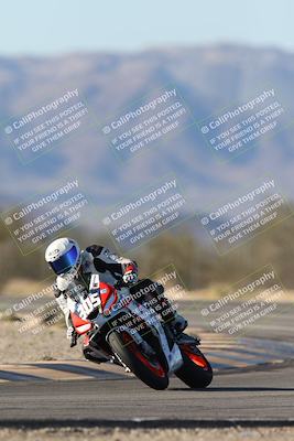 media/Dec-07-2025-CVMA (Sun) [[3e7d2de5dc]]/Race 12- Formula 40 MW and LW/